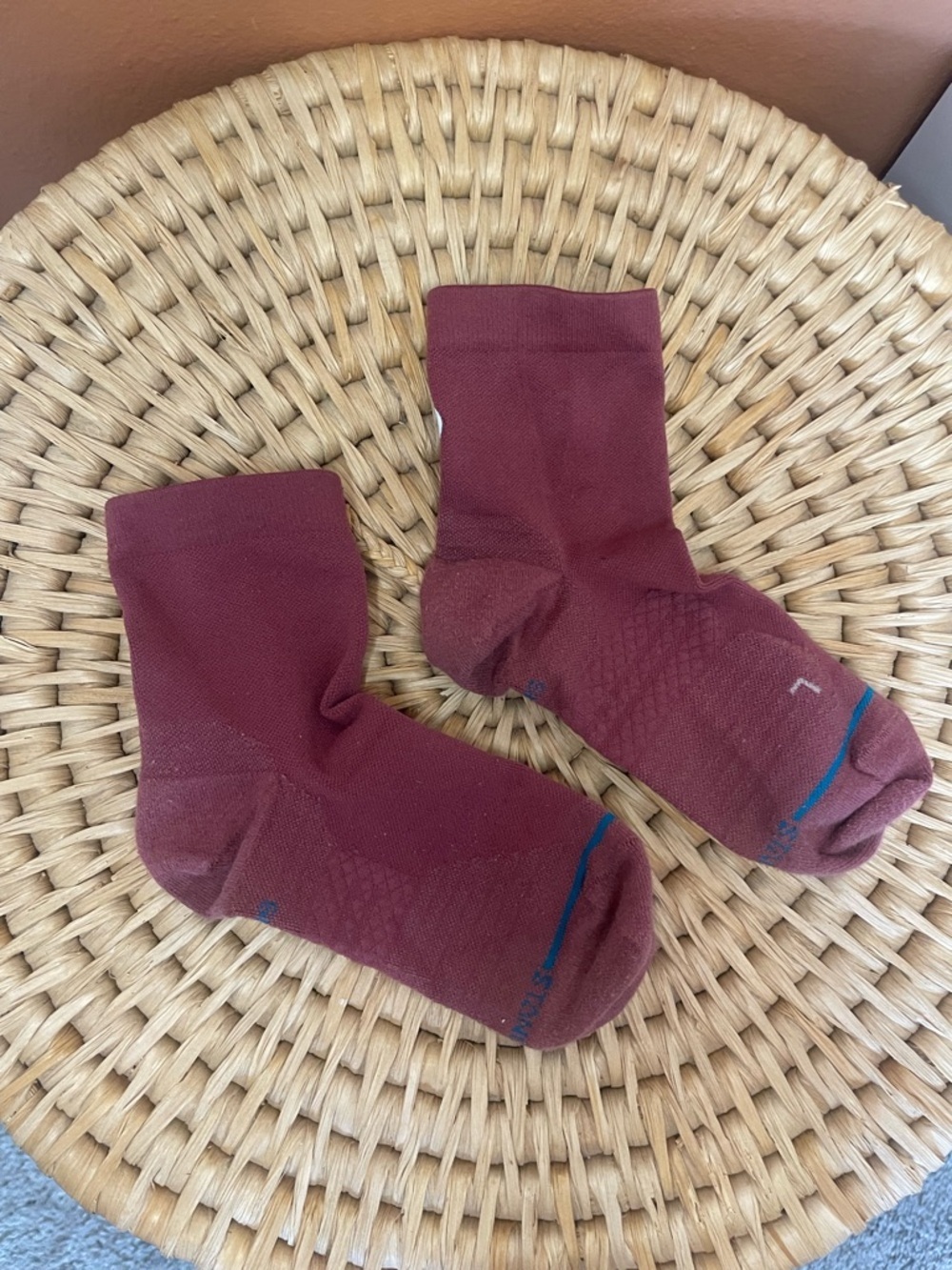 Stance Rouge Performance Quarter Socks Size Small - Picture 4 of 7